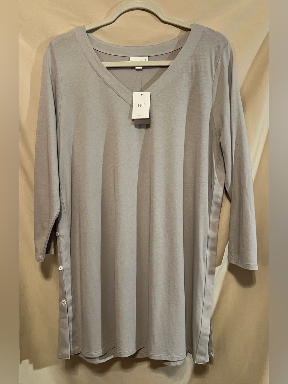 NWT J. Jill Soft Gray V-Neck Tunic Top Size L